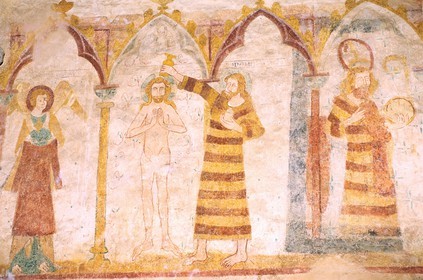 France, Sarthe (72), Asnière-sur-Vègre, des peintures murales gothiques dans l' église