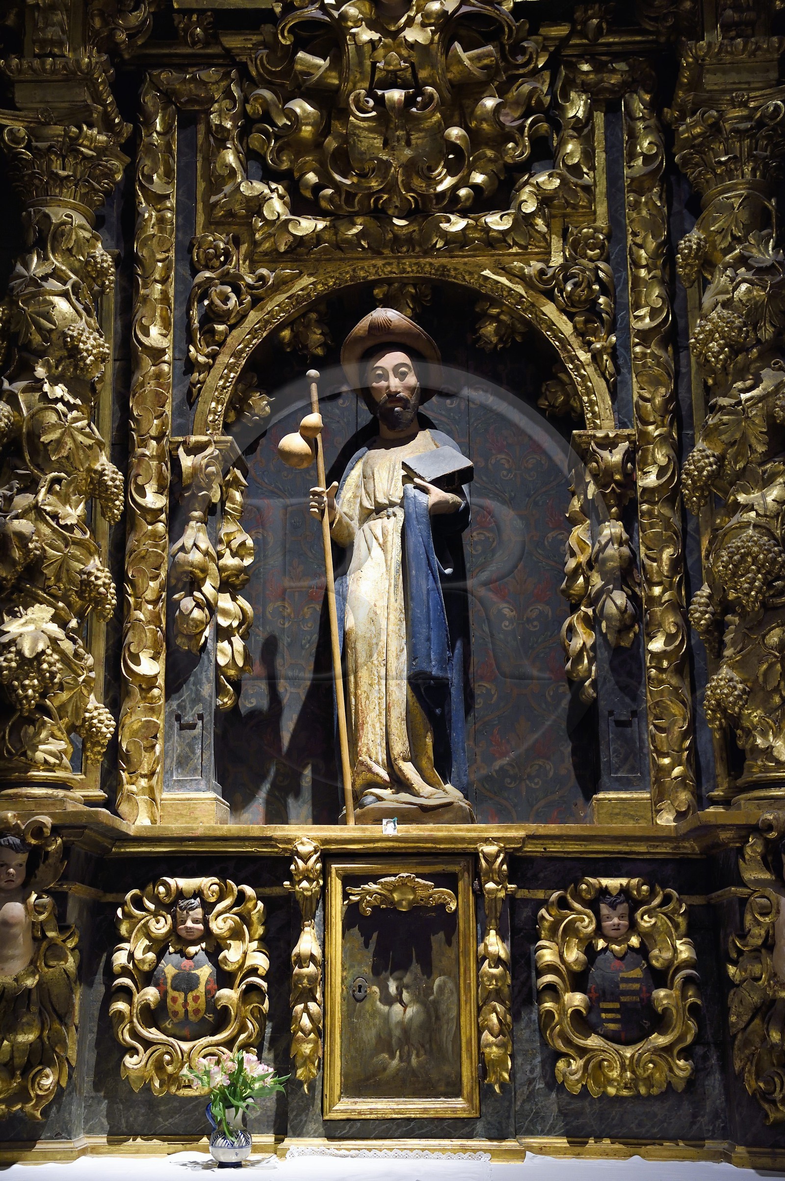 Spain, Basque Country, Navarra, Roncesvalles, stop on el Camino de Santiago (the Way of St. James), Royal Collegiate Church of Roncesvalles, Church of Santa María la Real, Santiago statue