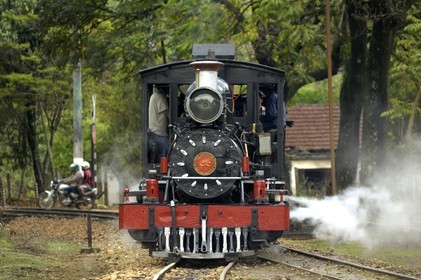 Brésil, Etat du Minas Gerais, Tirandentes, le train vapeur Maria Fumaça qui fait la liason avec Sao Joao del Rei