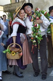 France, Var (83), Massif des Maures, Collobrières, groupe de danseurs et musiciens traditionnels provencaux à la fêtes de la châtaigne