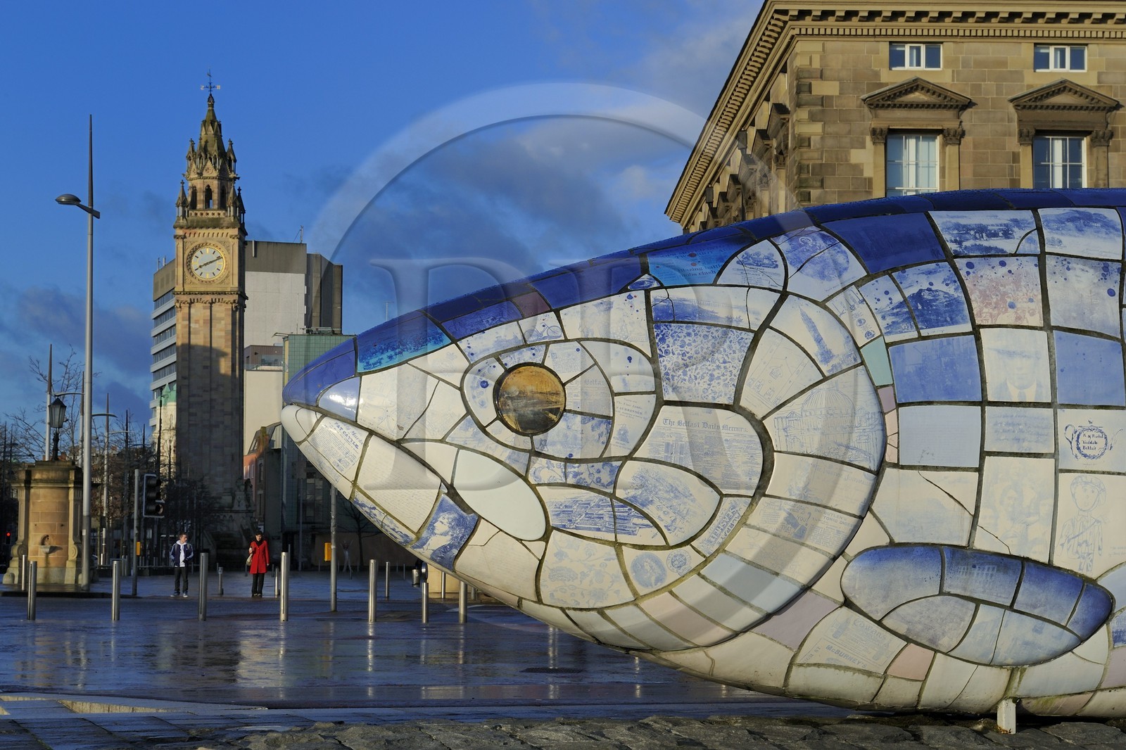 United Kingdom, Northern Ireland, Belfast, the waterfront on the Lagan riverside, The Big Fish by John Kindness on Donegall Quay and the Clock Tower