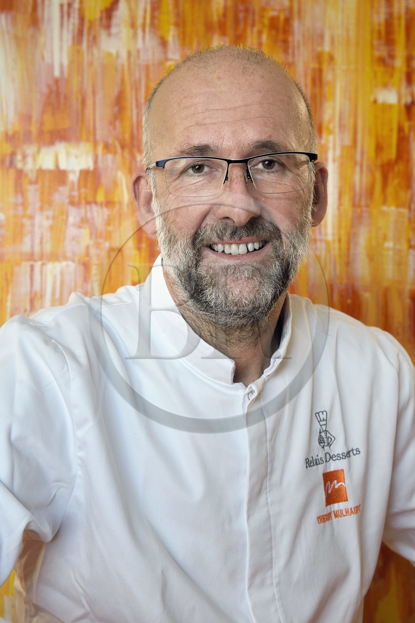 France, Bas-Rhin (67), Munlhdolseim, le patissier chocolatier Thierry Mulhaupt dans son atelier