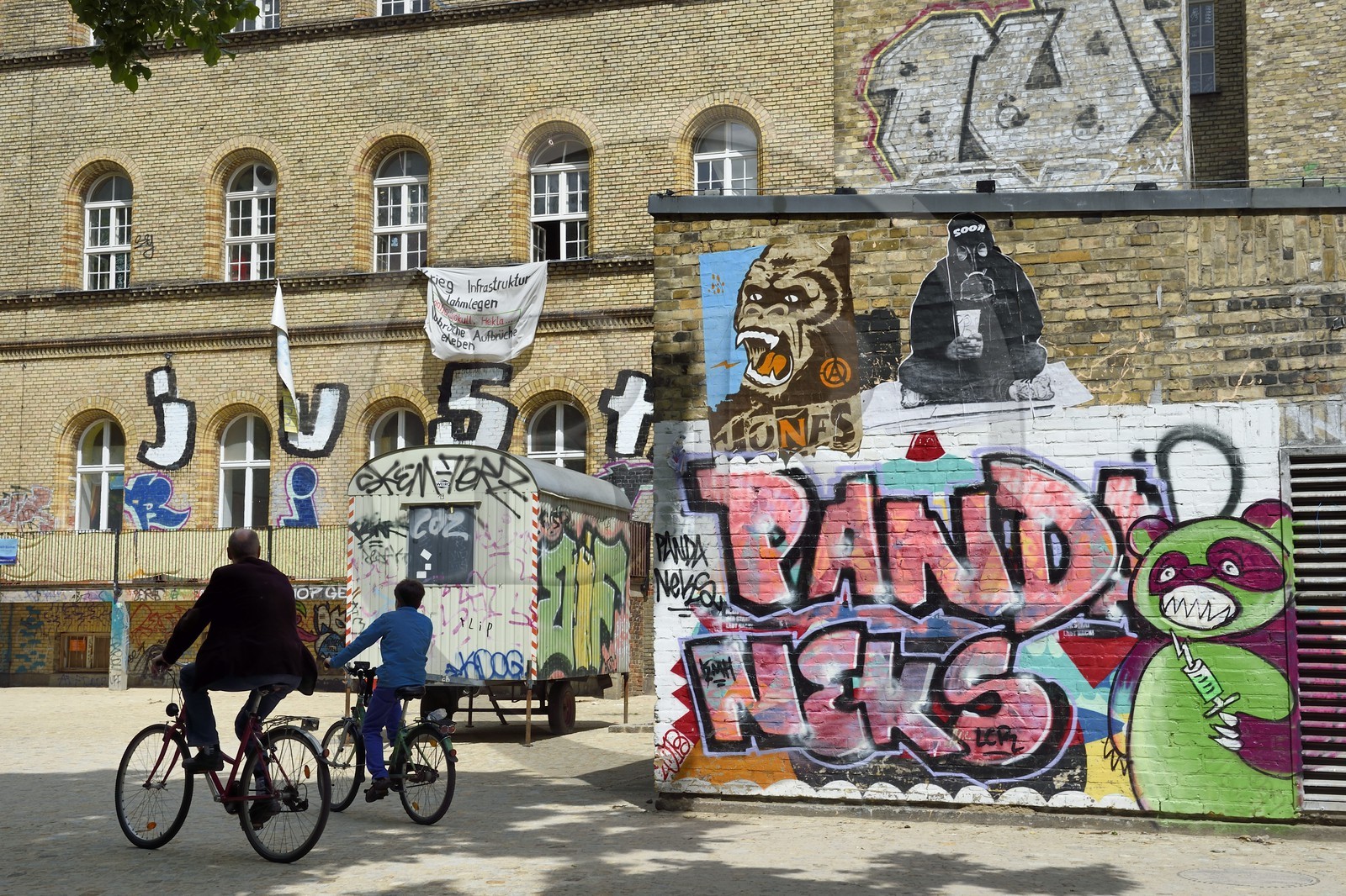 Germany, Berlin, Kreuzberg district, Kunstraum Kreuzberg-Bethanien in a former hospital