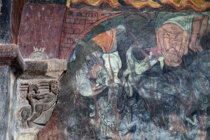 France, Haute-Loire (43), Brioude, la Basilique Saint-Julien de Brioude de style roman auvergnat, fresques du XIIIe siècle de la chapelle Saint Michel, représentation de l'enfer
