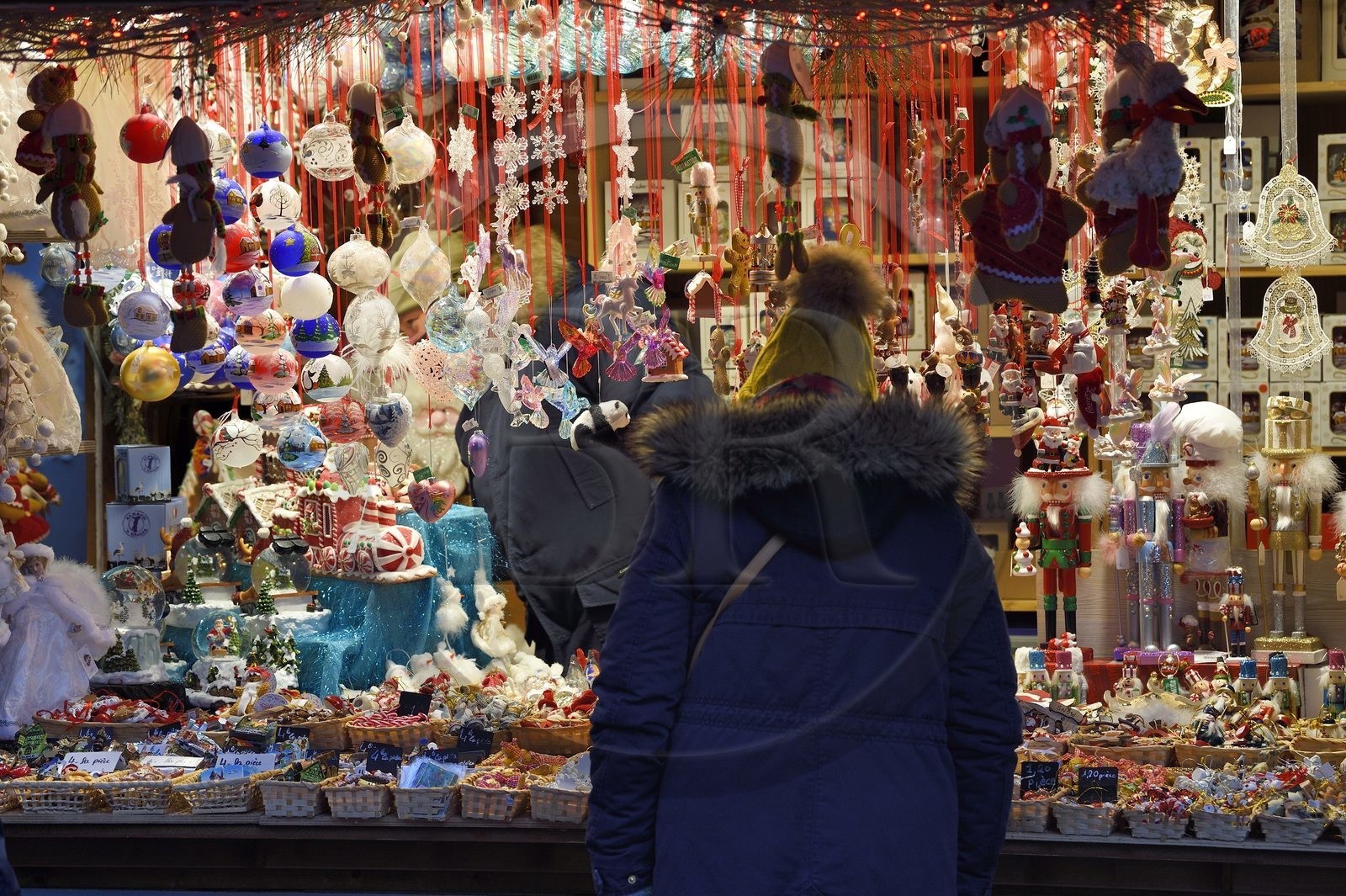 France, Haut Rhin, Colmar, the Christmas Market on place de l'Ancienne Douane (Koifhus), stall selling Christmas decorations