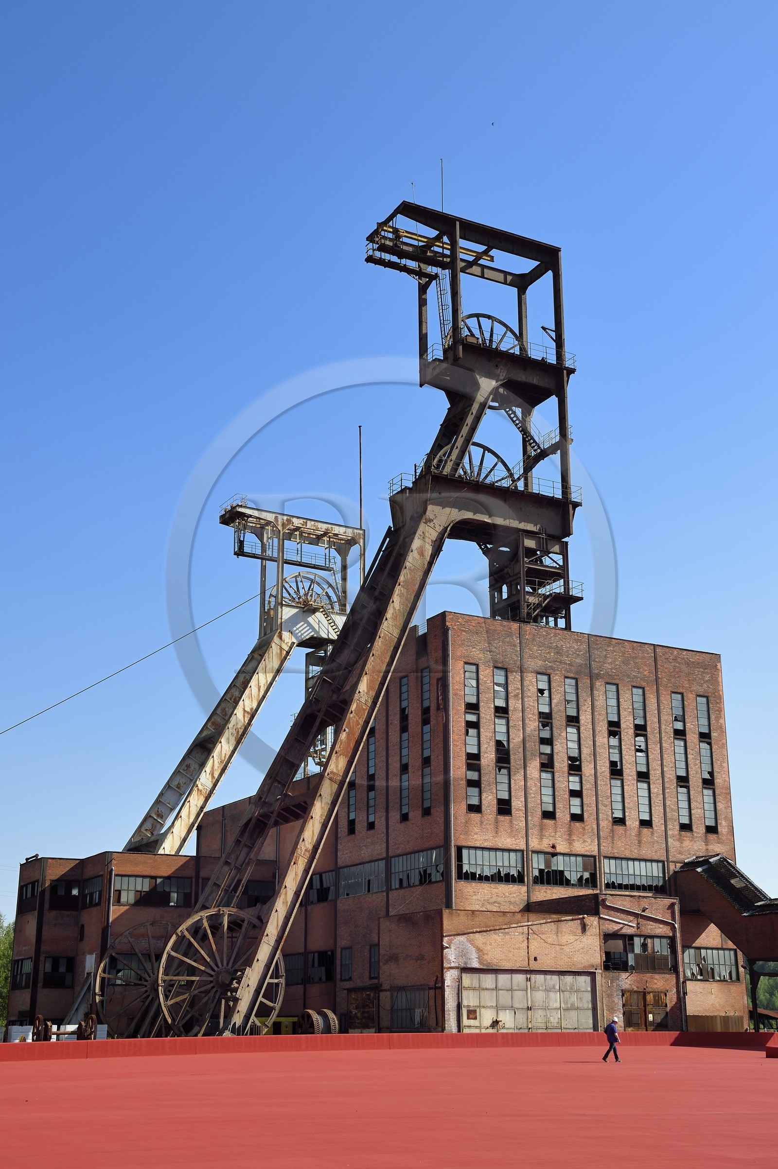 France, Moselle (57), Petite-Rosselle, le musée du carreau Wendel, chevalements du puits Wendel 1 et 2 sur le carreau