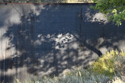 France, Bouches-du-Rhône (13),  Le Puy Sainte Réparade, Chateau La Coste domaine viticole et centre d'art contemporain, Aix par l'artiste Richard Serra (Mention Obligatoire)