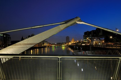 Republic of Ireland, County Dublin, Dublin, Sean O'Casey Bridge, by architects Brian O'Halloran & Associates, over River Liffey