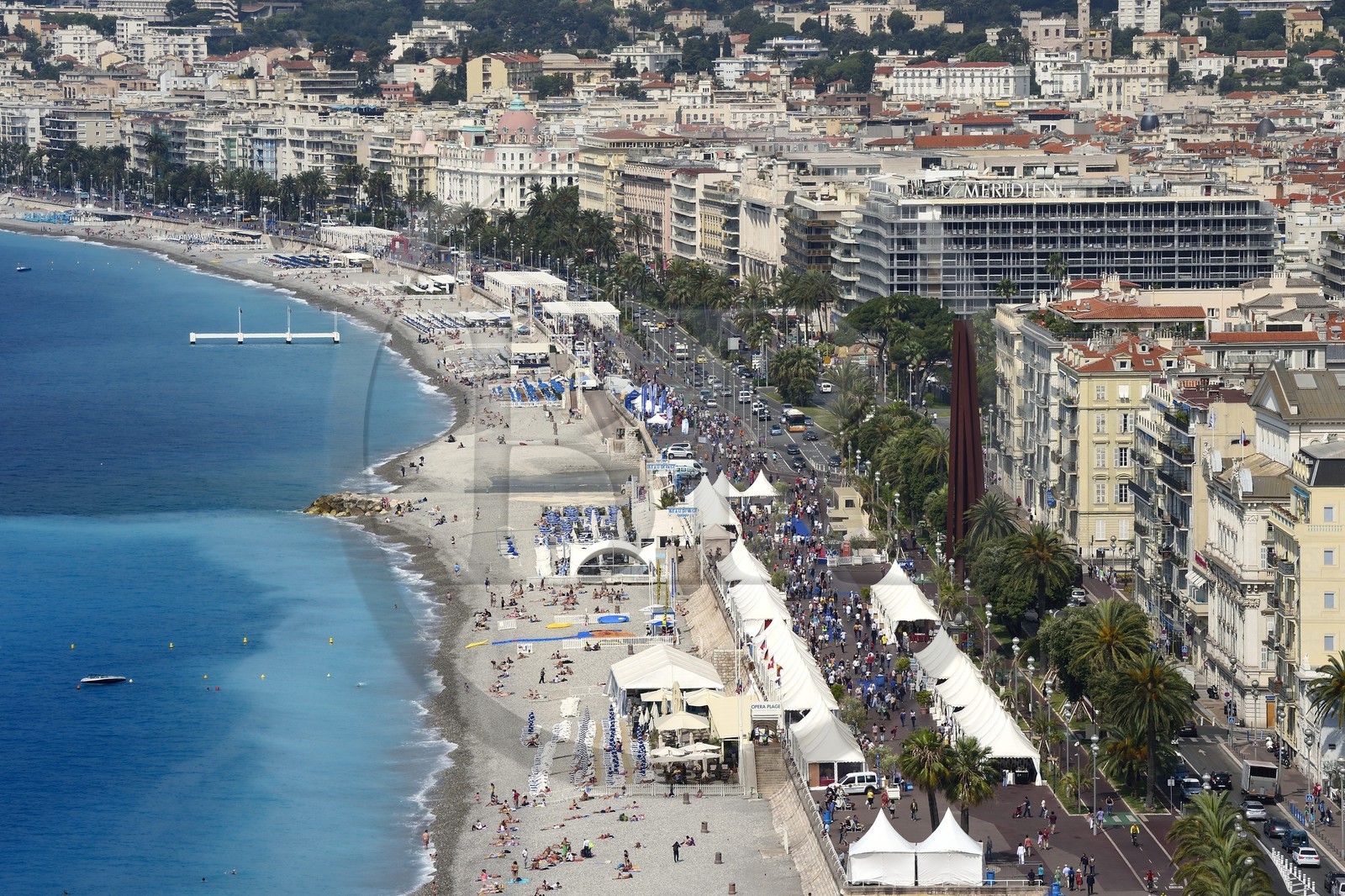 France, Alpes-Maritimes (06), Nice, la Promenade des Anglais sur le bord de mer