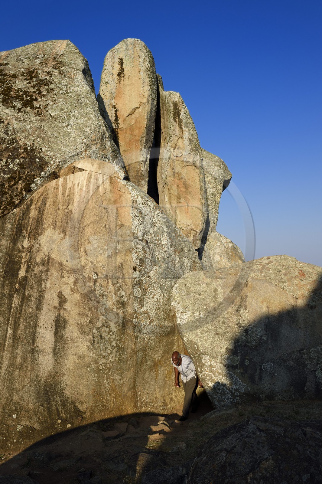 Zimbabwe, province de Masvingo, les ruines du site archéologique du Grand Zimbabwe, classé Patrimoine Mondial de l'UNESCO, Xème au XVème siècle, rocher dans l'enclos oriental des Ruines de la colline (Hill Complex)