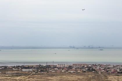 Azerbaïdjan, Baie de Baku, Gobustan, plates-formes pétrolières offshore en Mer Caspienne