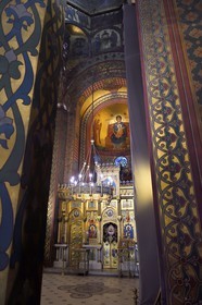 Roumanie, Valachie, Muntenie, le monastère de Curtea de Arges datant du XVIème siècle est aujourd'hui une église épiscopale qui abrite la nécropole des premiers rois de Roumanie