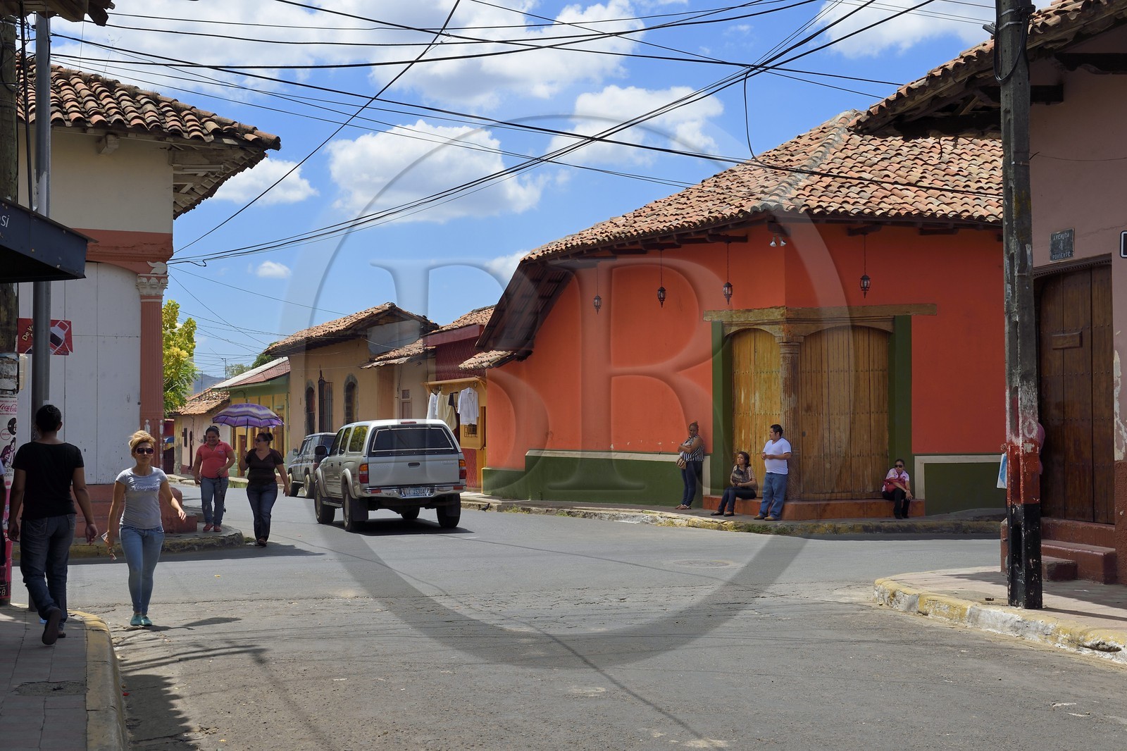 Nicaragua, Leon, maisons colorées à l'architecture coloniale dans le centre historique