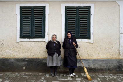 Romania, Transylvania, Brateiu, romanian peasant