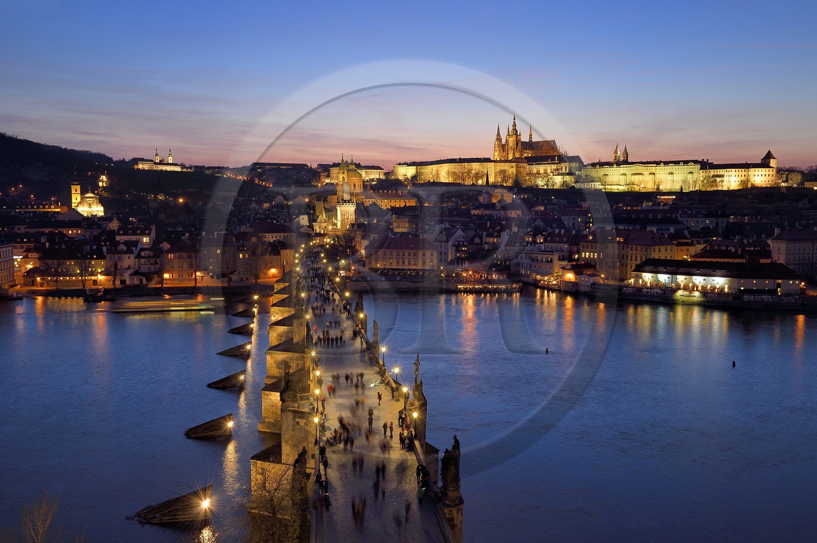 Czech Republic, Prague, historical centre listed as World Heritage by UNESCO, the Charles Bridge over Vltava River and St. Vitus cathedral overlooking the Royal Castle in the background