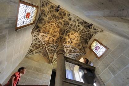 France, Paris, the Jean-sans-Peur tower was part of the Hôtel de Bourgogne (palace of the Dukes of Burgundy), built in the 15th century on the Philippe Auguste's surrounding wall, the plant decoration of the spiral staircase'vault
