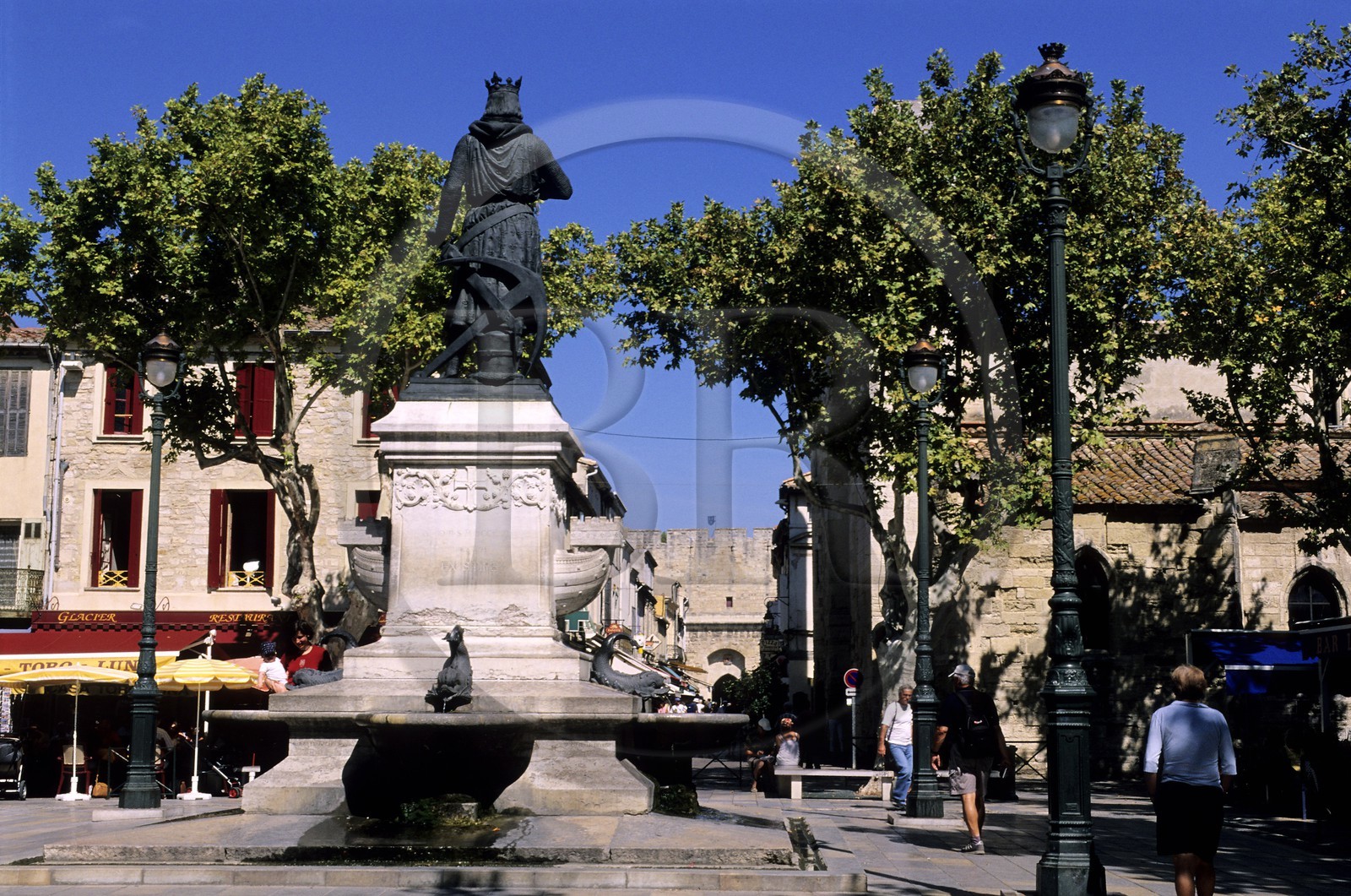 France, Gard (30), Aigues-Mortes, place Saint-Louis