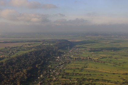France, Eure, Saint-Samson-de-la-Roque, rocky promontory that separates the valley of the Risle (left) of the Marais-Vernier (right) on the left bank of the Seine estuary (in the background)