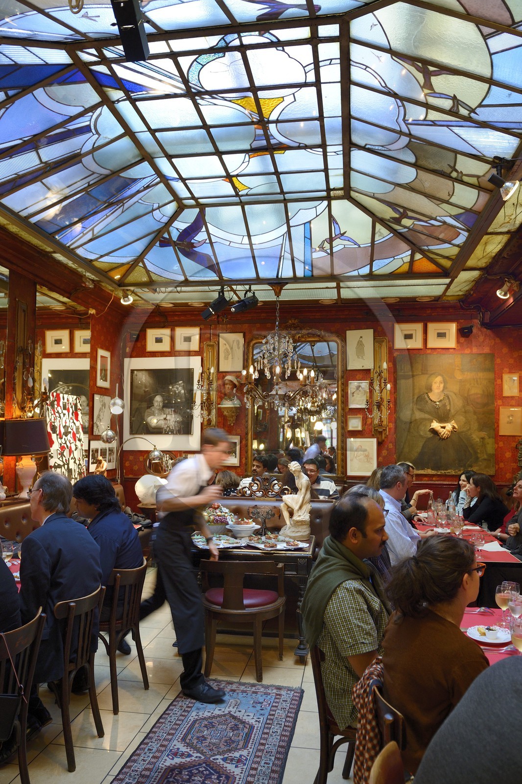 France, Marne (51), Reims, restaurant le café du Palais et sa verrière