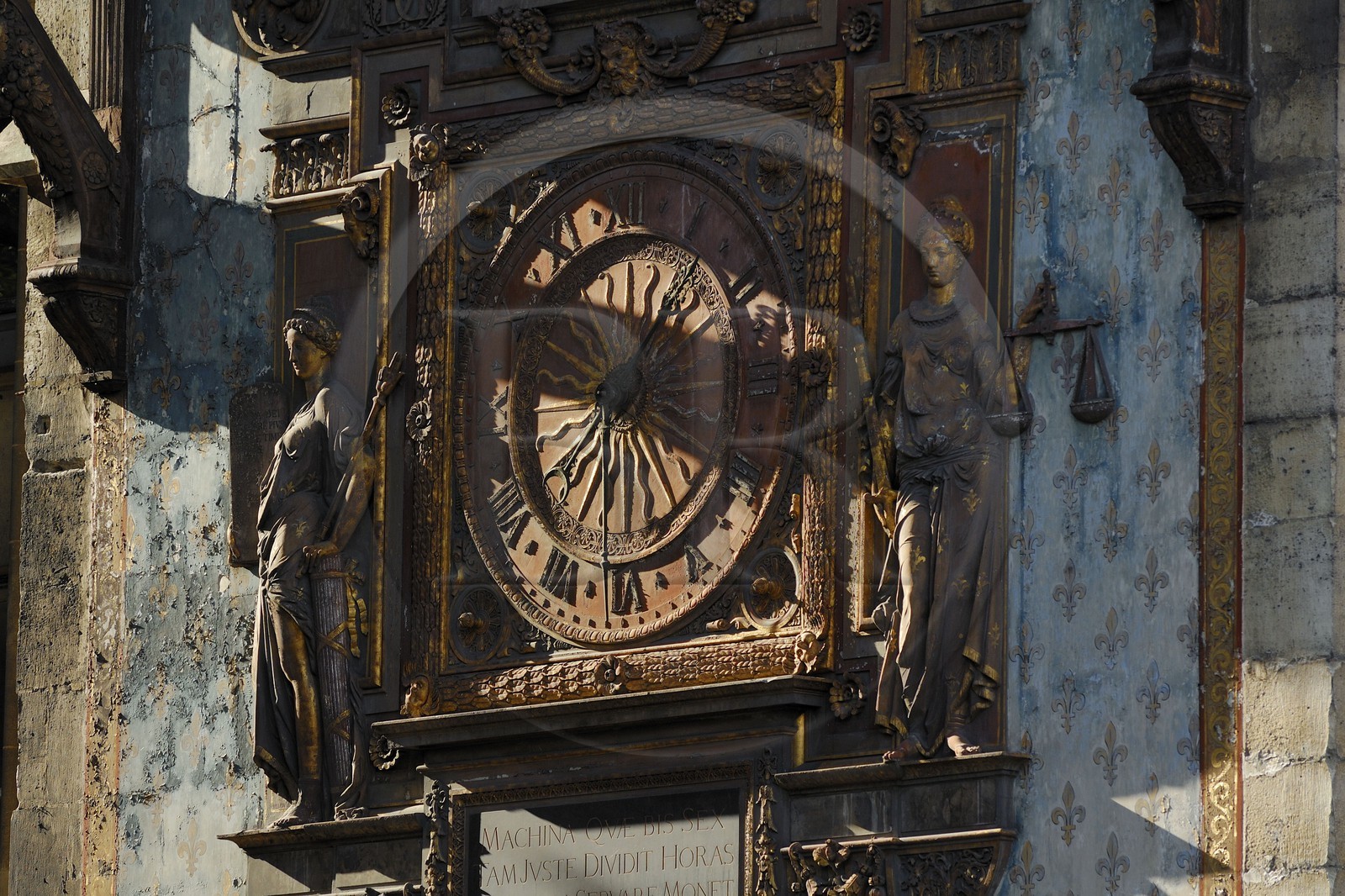 France, Paris (75), Ile de la Cité, horloge de la Conciergerie dans le Palais de Justice