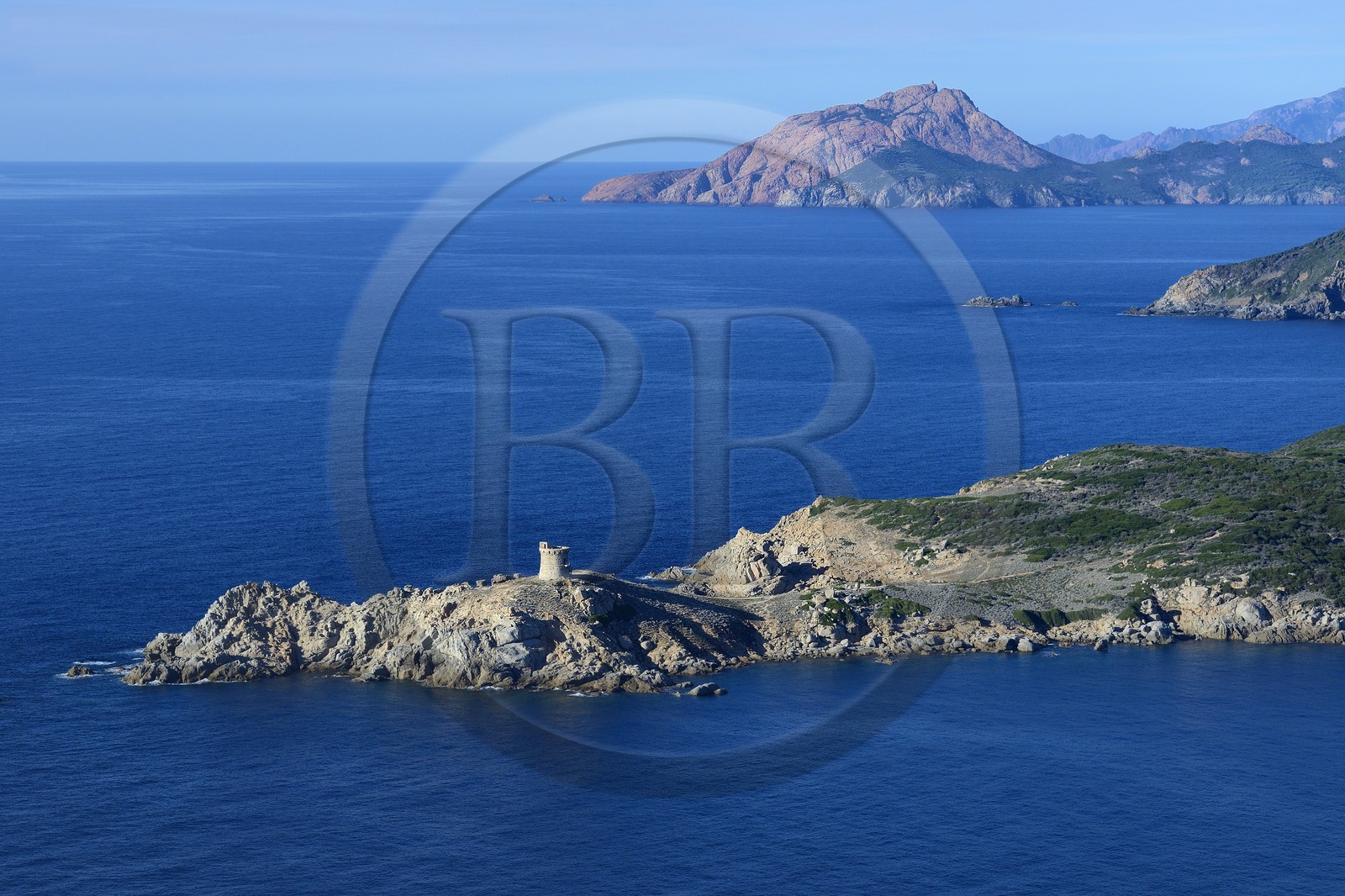 France, Corse-du-Sud (2A), Cargèse, la tour génoise de la pointe d'Omigna et le Capo Rosso en arrière plan (vue aérienne)