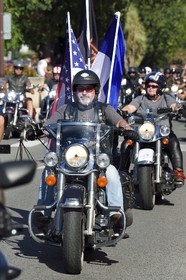 France, Var (83), Presqu'Ile de Saint-Tropez, Cogolin, défilé de Harley pour l'Eurofestival, plus gros rassemblement de Harley-Davidson d'Europe