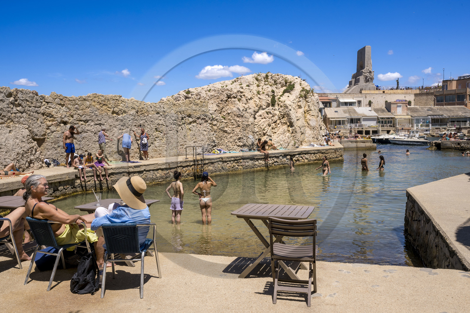 France, Bouches-du-Rhône (13), Marseille, quartier d'Endoume, piscine maritime du Vallon des Auffes