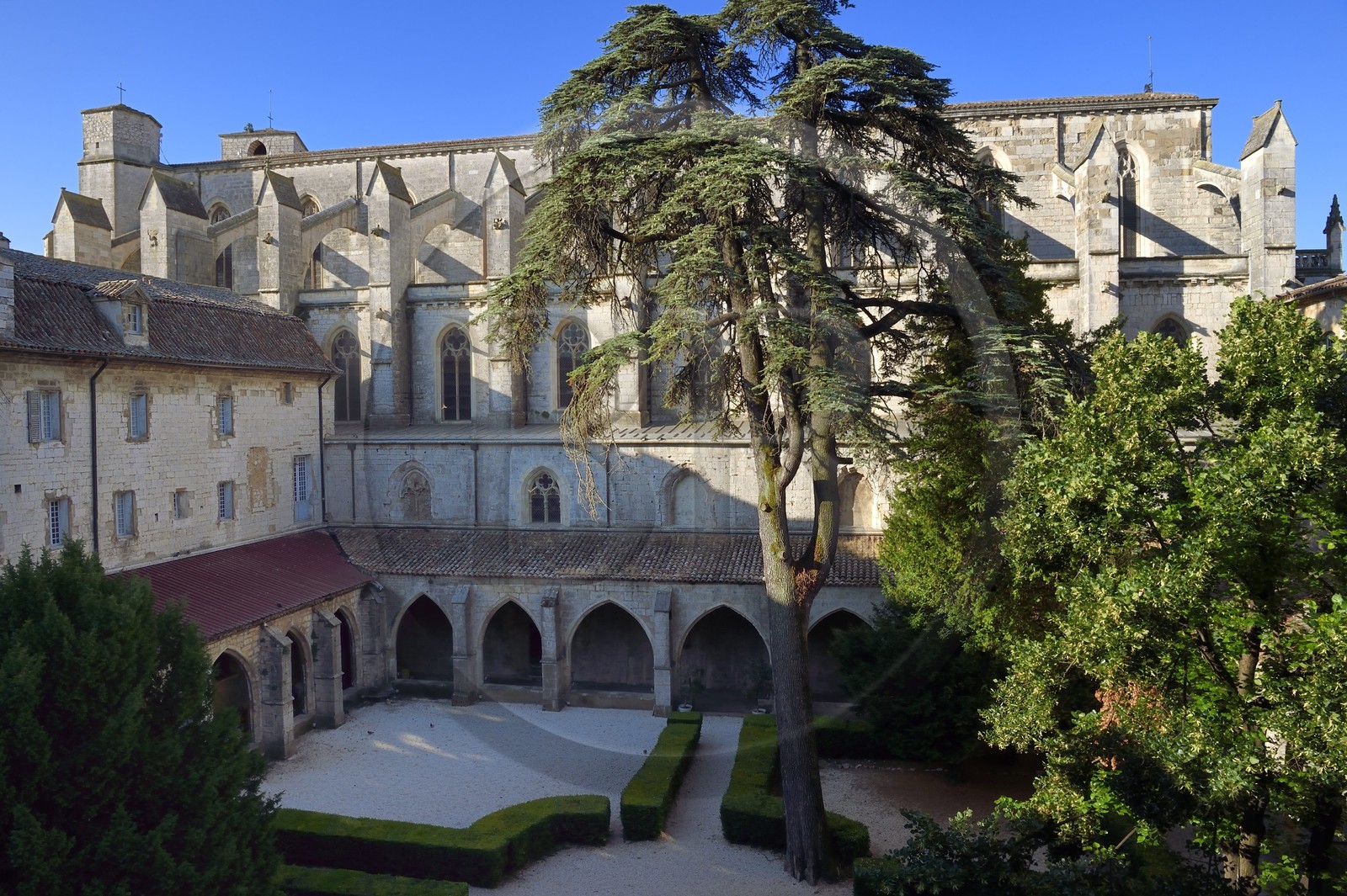 France, Var (83), Provence Verte, Saint-Maximin-la-Sainte-Baume, basilique Sainte Madeleine