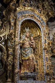 Espagne, Andalousie, Séville, la cathédrale, classé Patrimoine Mondial de l'UNESCO, chapelle de l'Étoile, Vierge de l'Étoile (vers 1566), retable rococo de 1770