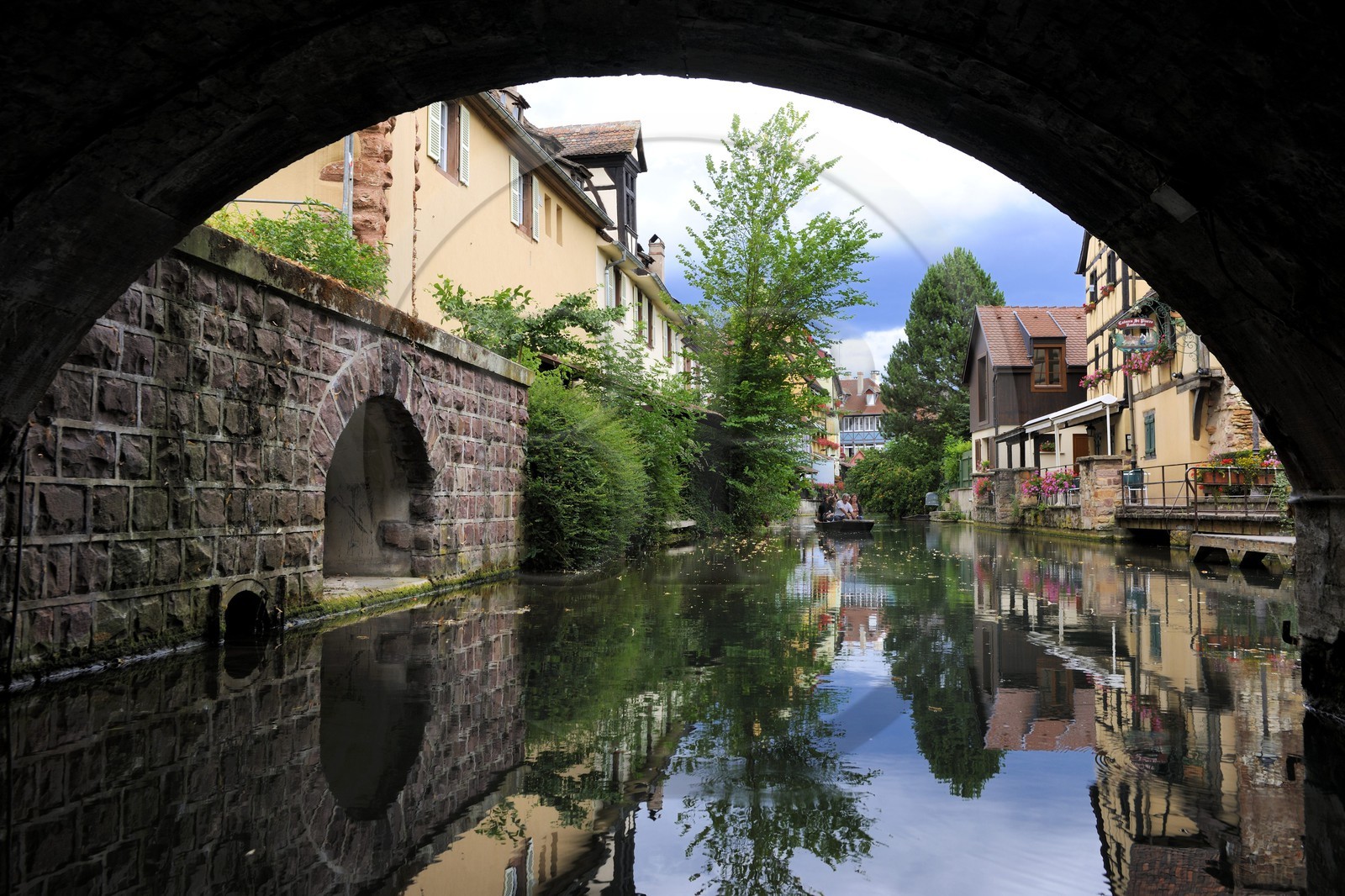 France, Haut Rhin, Colmar, little Venice, district of la Krutenau surrounded by Lauch River, trip on a barge