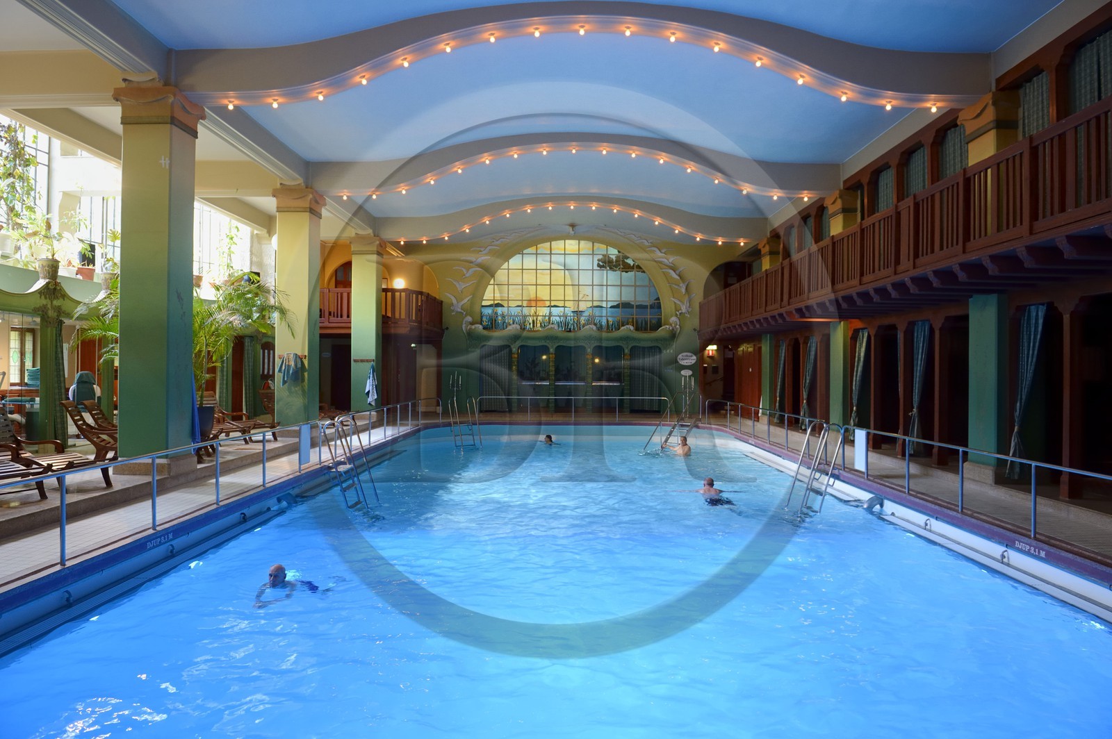 Suède, Stockholm, la piscine et Spa de Centralbadet située dans un immeuble Modern Style avec jardin datant de 1909