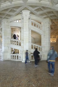 France, Loir et Cher (41), Vallée de la Loire classée Patrimoine Mondial de l' UNESCO, château de Chambord, l'escalier à double révolution attribué à Léonard de Vinci