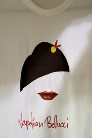 France, Corse-du-Sud (2A), Ajaccio, Tshirt de la boutique fashion de Valerie Santarelli à l'enseigne Empires qui détourne l'image de Napoleon Bonaparte