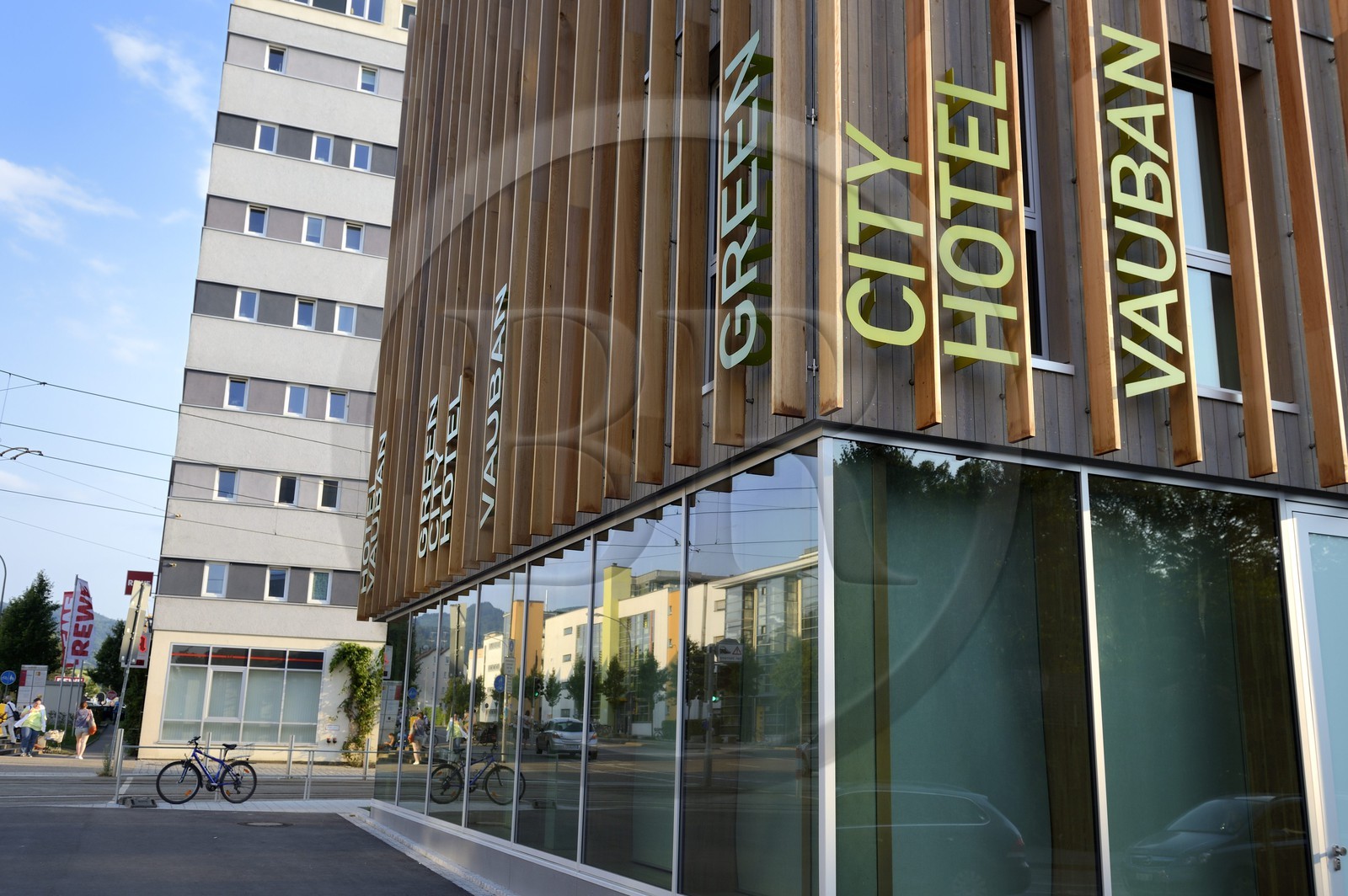 Allemagne, Bade-Wurtemberg, Fribourg en Brisgau, quartier Vauban, Green city hotel