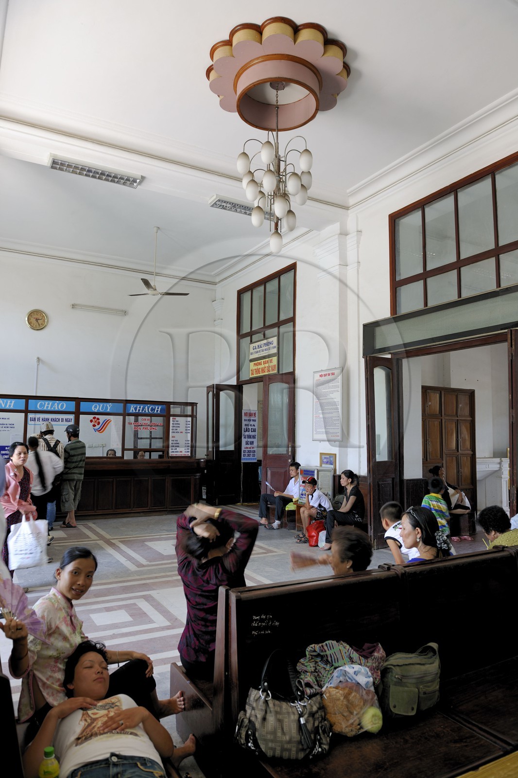 Vietnam, Haiphong, la gare de l'époque coloniale
