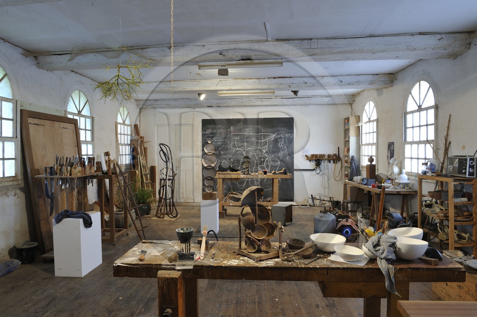 France, Calvados (14), Orbec, sculptures d'Axel Cassel