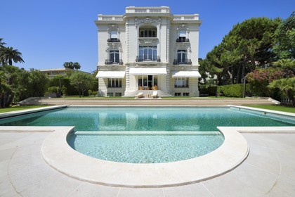 France, Alpes-Maritimes (06), Cannes, la villa La Californie où vécu Pablo Picasso, aujourd'hui renommé le Pavillon de Flore par Marina Picasso