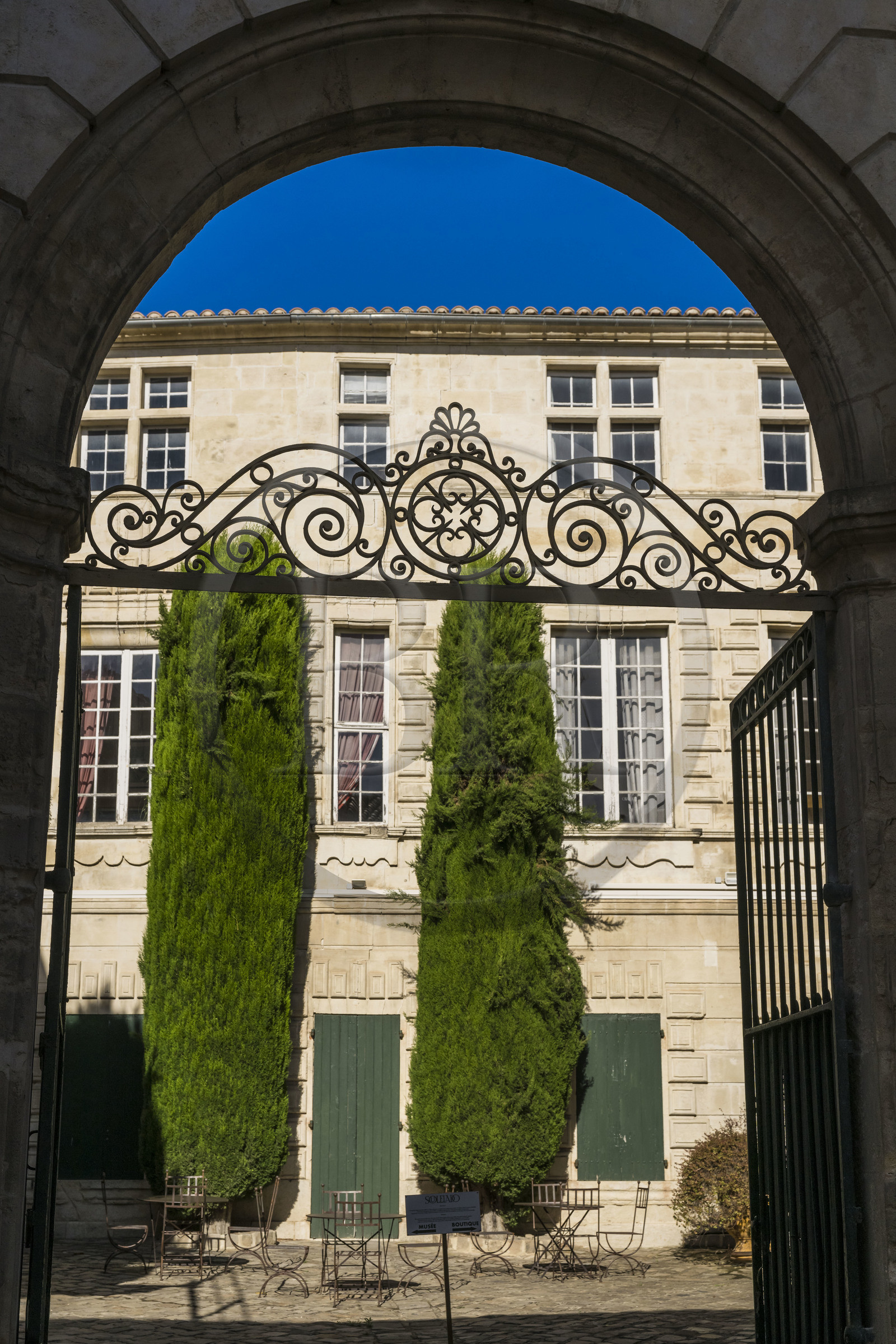 France, Bouches-du-Rhône (13), Tarascon, boutique et musée Souleiado