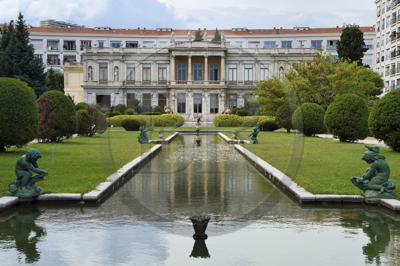 France, Alpes-Maritimes (06), Nice, colline de Fabron, la Villa des Palmiers appelé par la suite Palais de Marbre qui abrite aujourd'hui les archives municipales