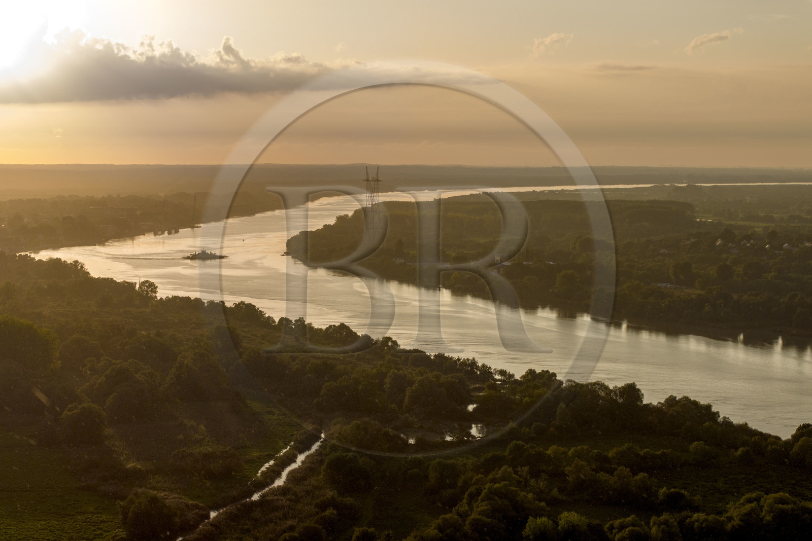 France, Loire-Atlantique (44), Le Pellerin, bac permettant la traversée de la Loire entre Le Pellerin et Couëron