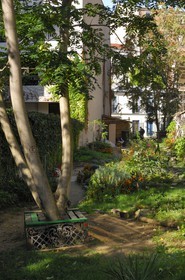 France, Paris (75), passage des Soupirs à Menilmontant, jardin communautaire