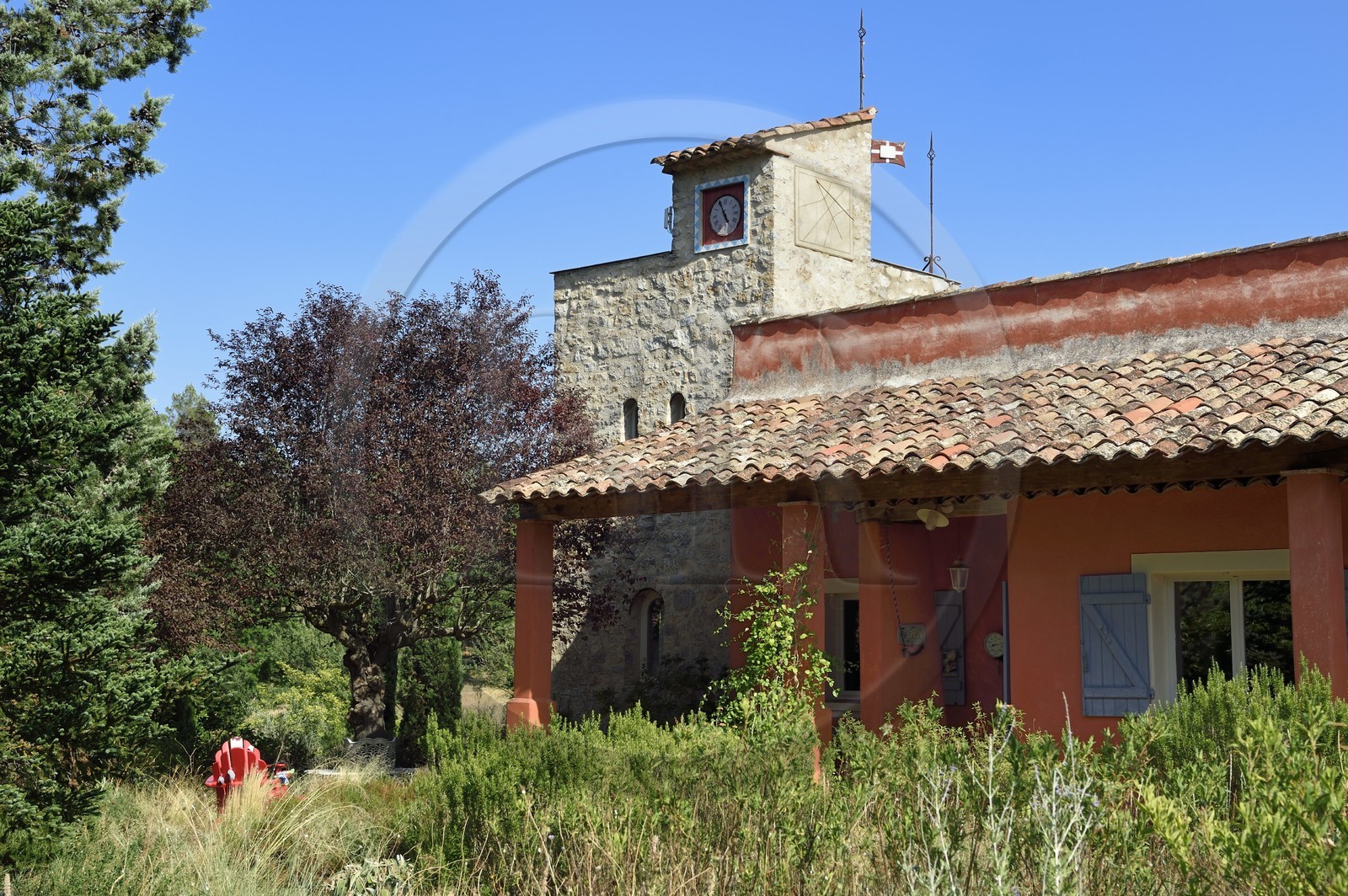 France, Var (83), Provence Verte, Bras, vers Saint-Maximin-la-Sainte-Baume, la maison d'hotes Le Peyrourier - une campagne en Provence