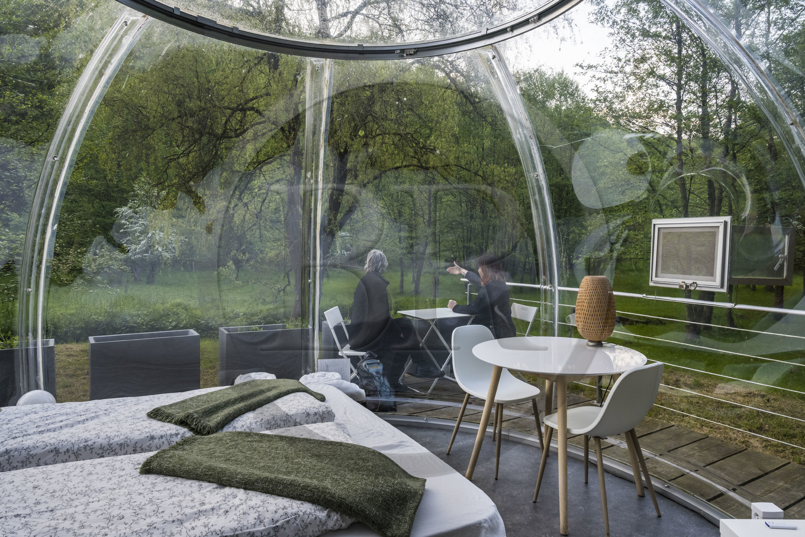 France, Moselle (57), Parc régional des Vosges du nord, Siersthal – Holbach près de Bitche, chambres d'Hôtes la Grange d’Hélène, la bulle rigide