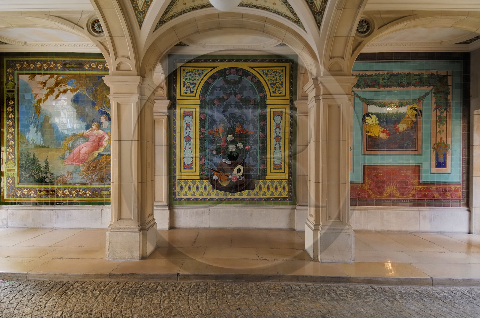 France, Paris (75), immeuble Art deco de l'ancien magasin et siege des Faienceries de Choisy-le-Roi au 18 rue du Paradis