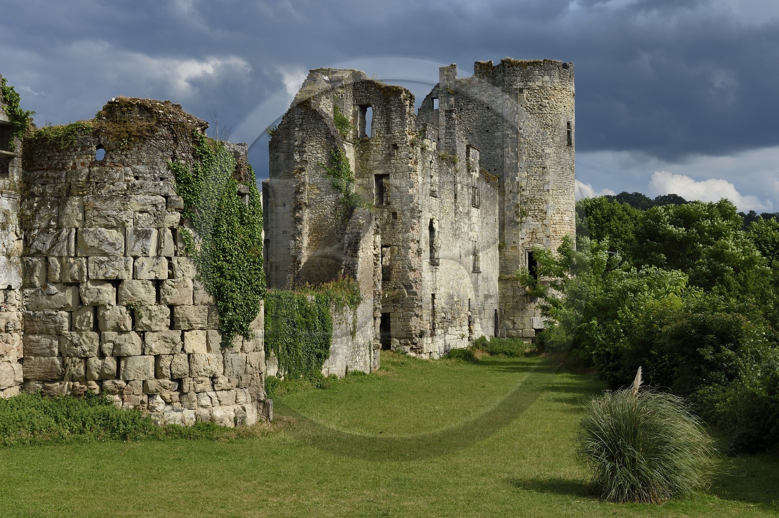 France, Dordogne, White Perigord, Perigueux, district of La Cité or also of Vesone, ruins of the Barriere castle
