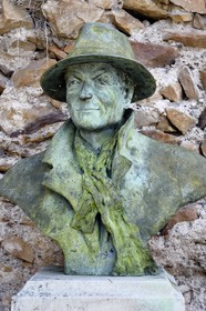 France, Var (83), Fréjus, le théatre romain, buste de Philippe Léotard