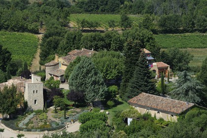 France, Var (83), Provence Verte, Bras, vers Saint-Maximin-la-Sainte-Baume, la maison d'hôtes Le Peyrourier une campagne en Provence