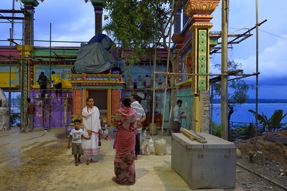 Sri Lanka, province de l'Est, Trincomalee, Koneswaram temple en reconstruction dans l'ex-Fort Frederick