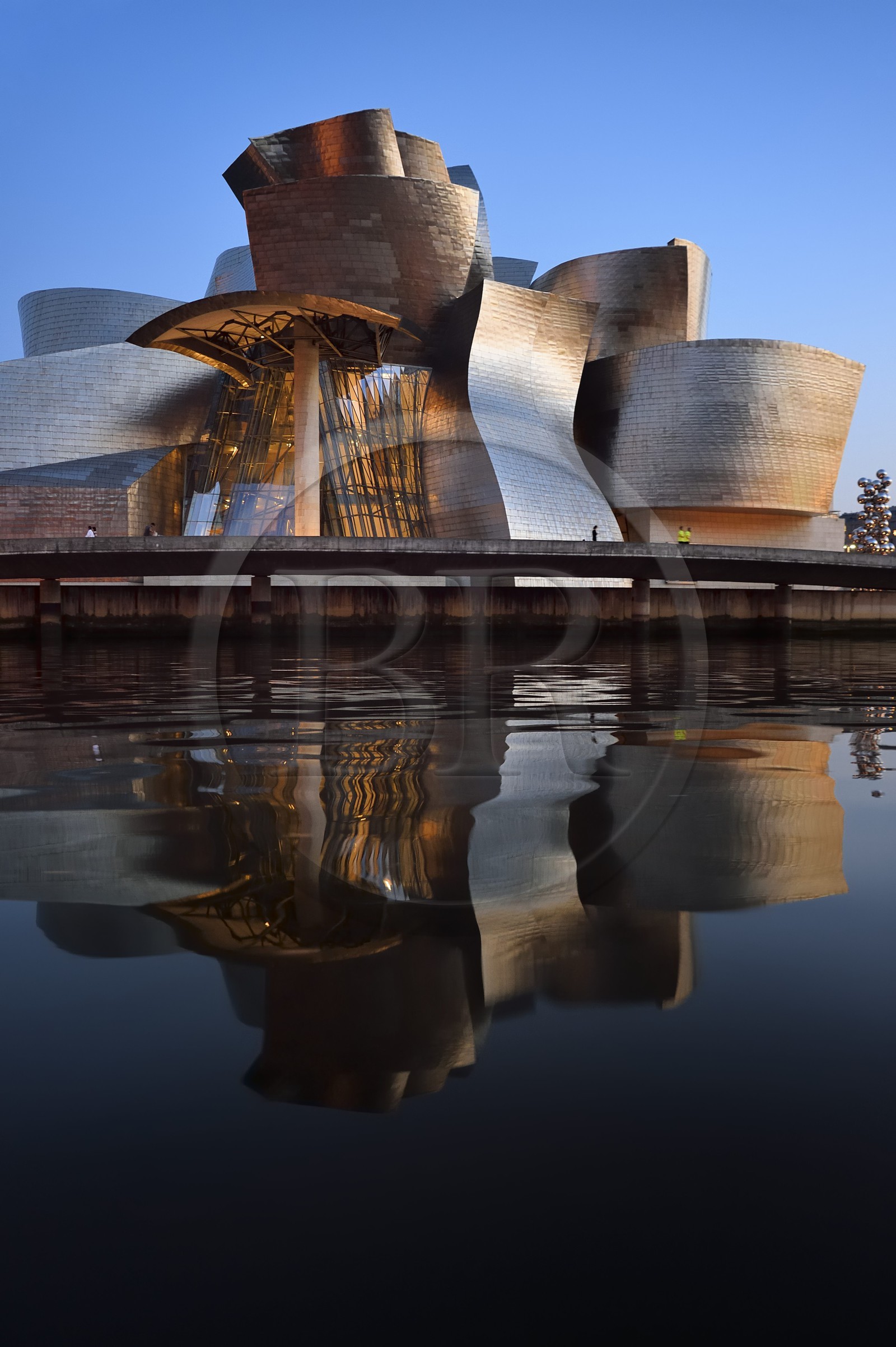Espagne, Pays basque espagnol, Biscaye, Bilbao, le musée Guggenheim de l'architecte Frank Gehry