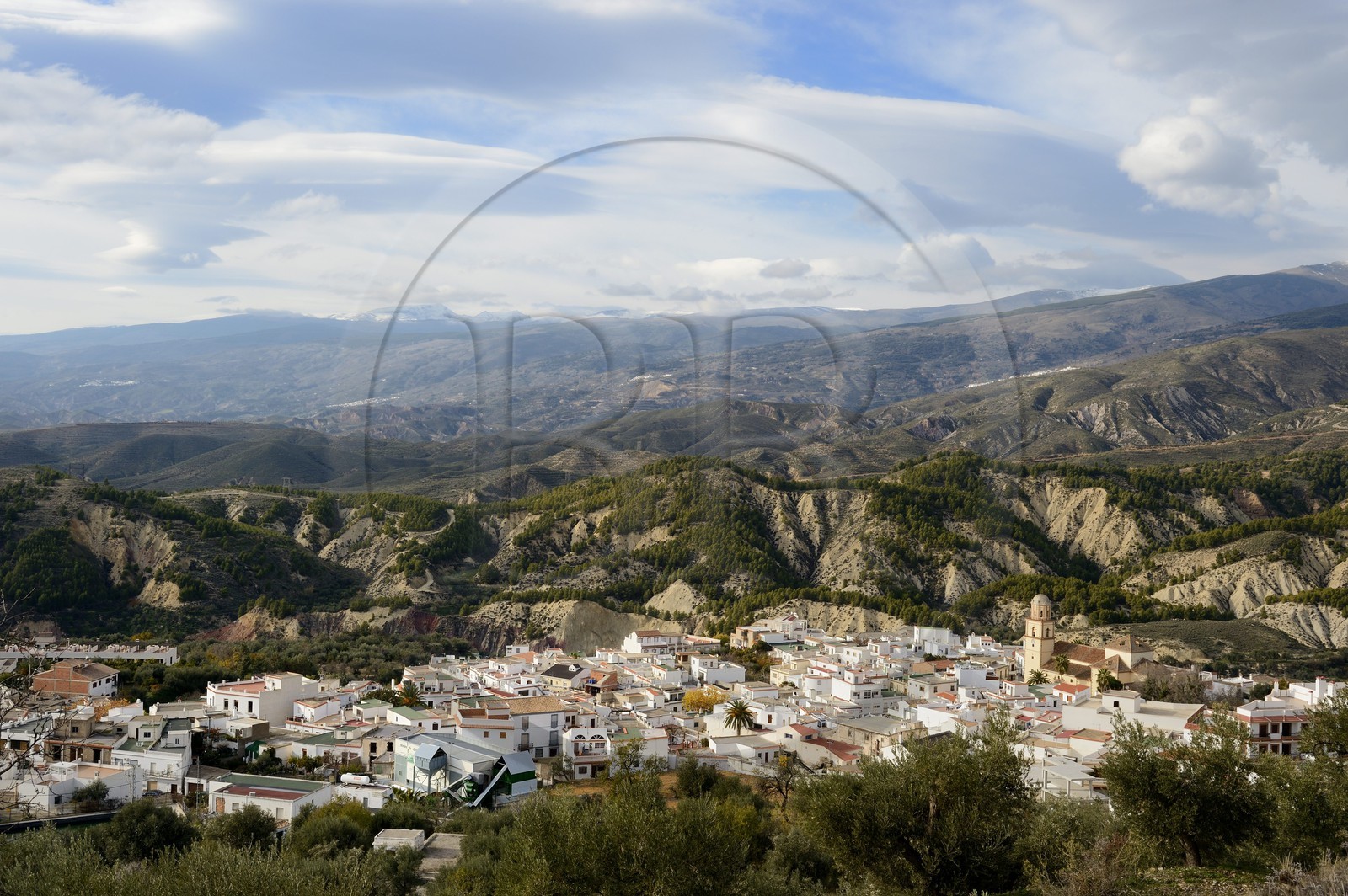 Espagne, Andalousie, Province d'Almeria, Alcolea dans la region des Alpujarras, la Sierra Nevada en arrière plan